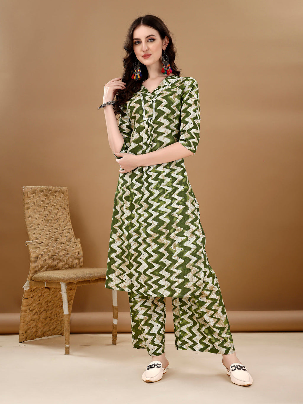 Chevron Printed Kurta With Palazzo Pant & Dupatta, Green - Hiral Fashion - Distacart