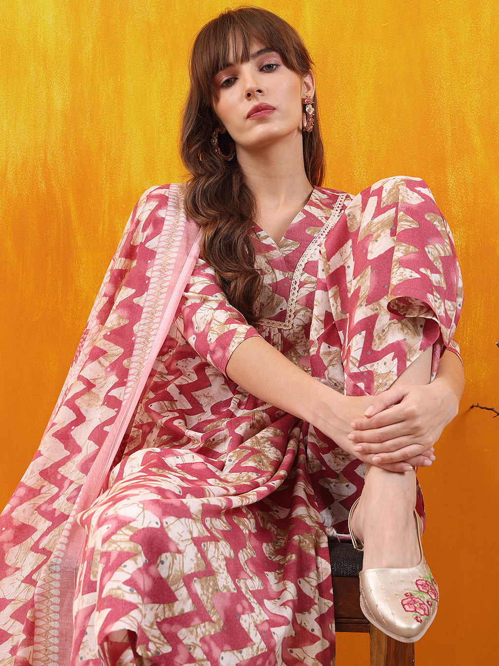 Chevron Printed Kurta With Palazzo Pant & Dupatta, Pink - Hiral Fashion - Distacart