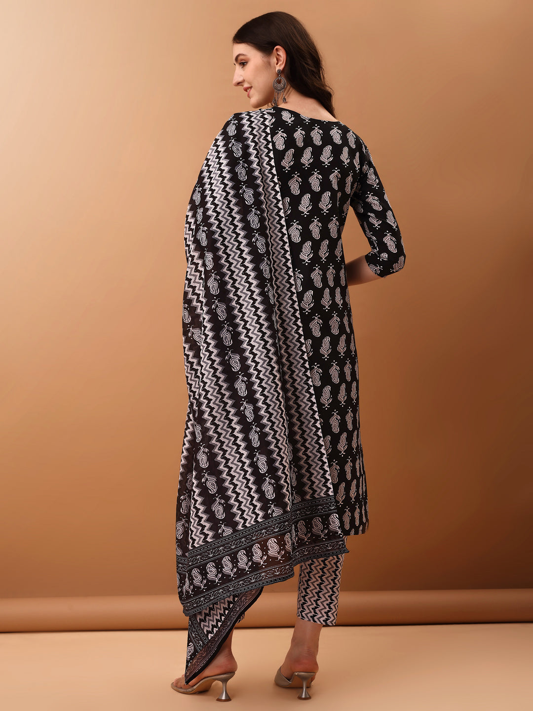 Floral Printed Kurta With Pant & Dupatta, Black - Hiral Fashion