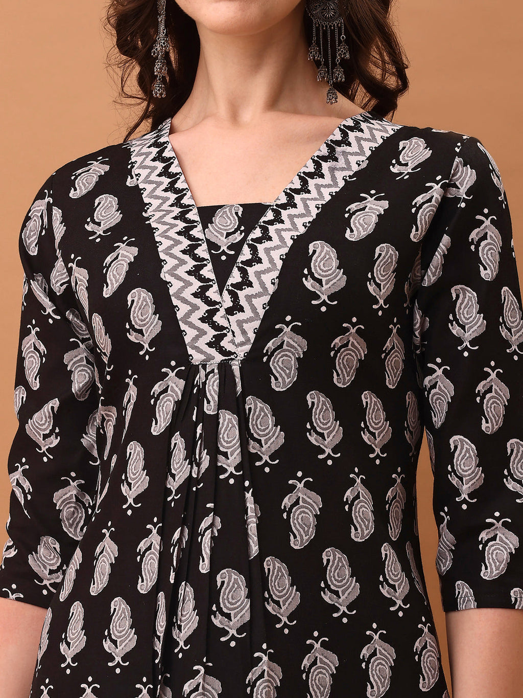 Floral Printed Kurta With Pant & Dupatta, Black - Hiral Fashion