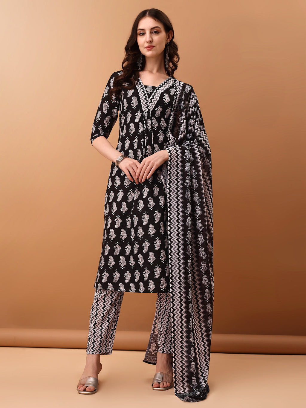 Floral Printed Kurta With Pant & Dupatta, Black - Hiral Fashion