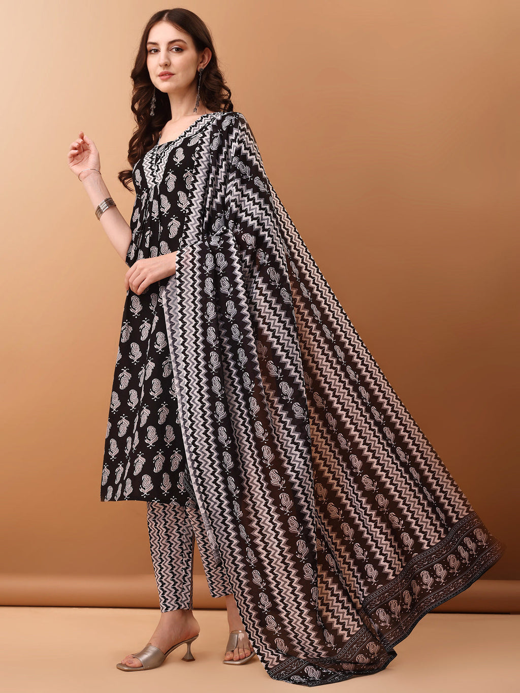 Floral Printed Kurta With Pant & Dupatta, Black - Hiral Fashion
