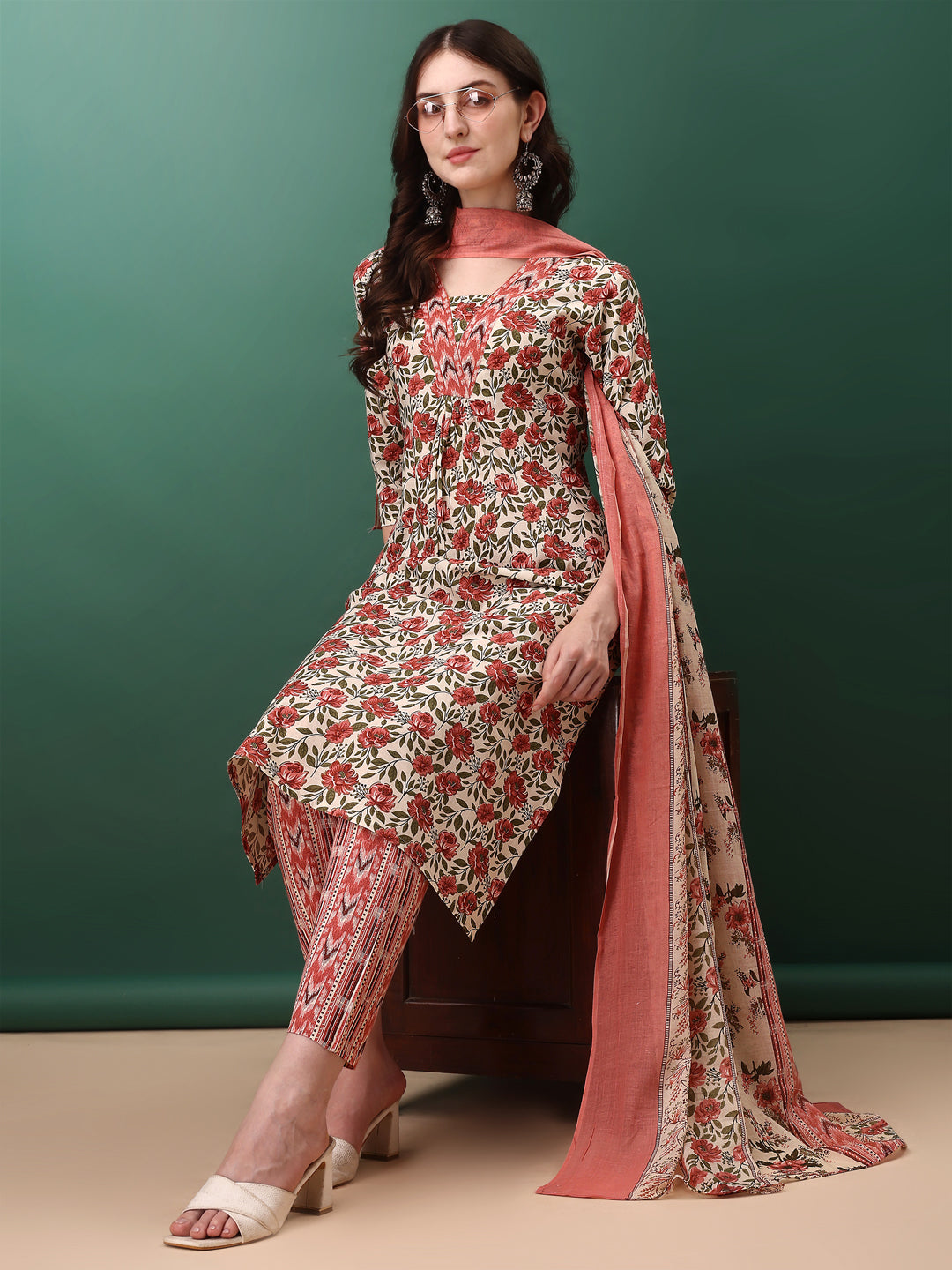 Floral Printed Kurta With Pant & Dupatta, Pink - Hiral Fashion - Distacart