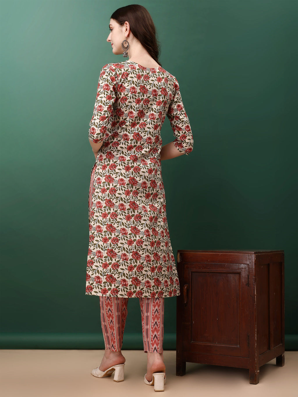 Floral Printed Kurta With Pant & Dupatta, Pink - Hiral Fashion - Distacart