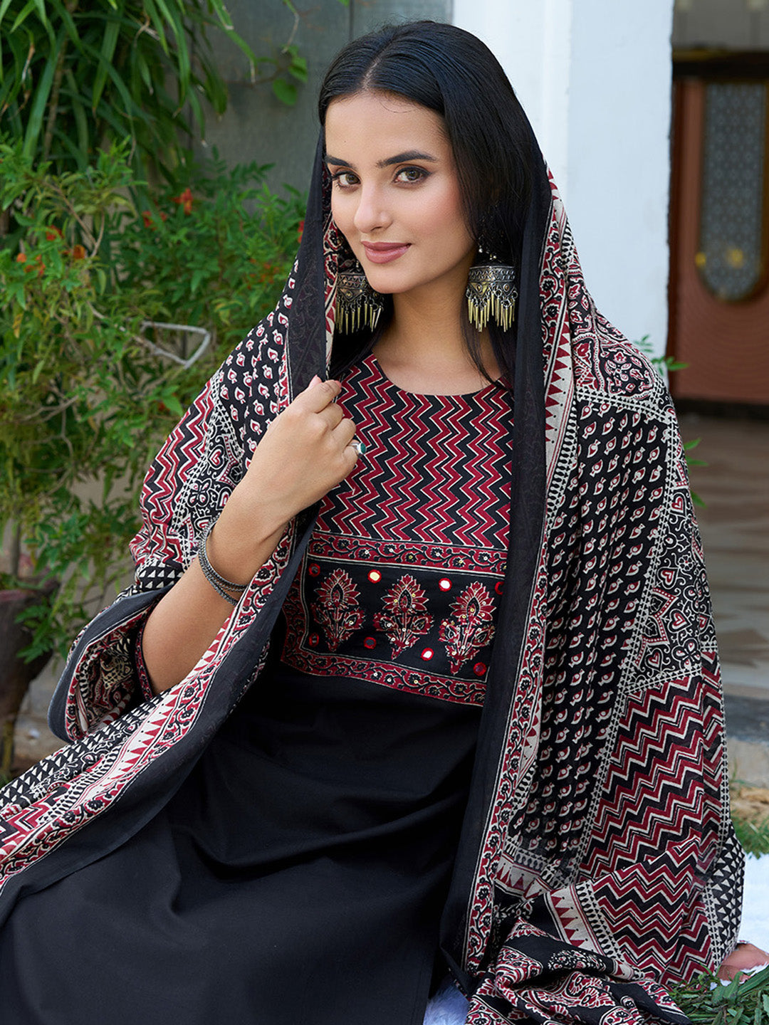 Embroidered & Ethnic Printed Kurta With Pant & Printed Dupatta, Black - Hiral Fashion - Distacart