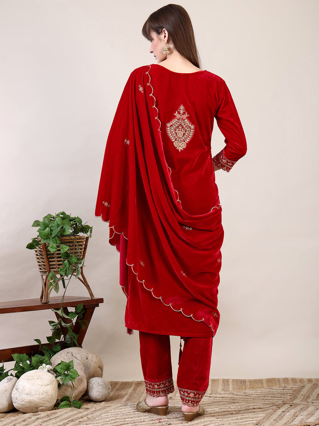 Embroidered Velvet Kurta With Pant & Dupatta, Pink - Hiral Fashion - Distacart