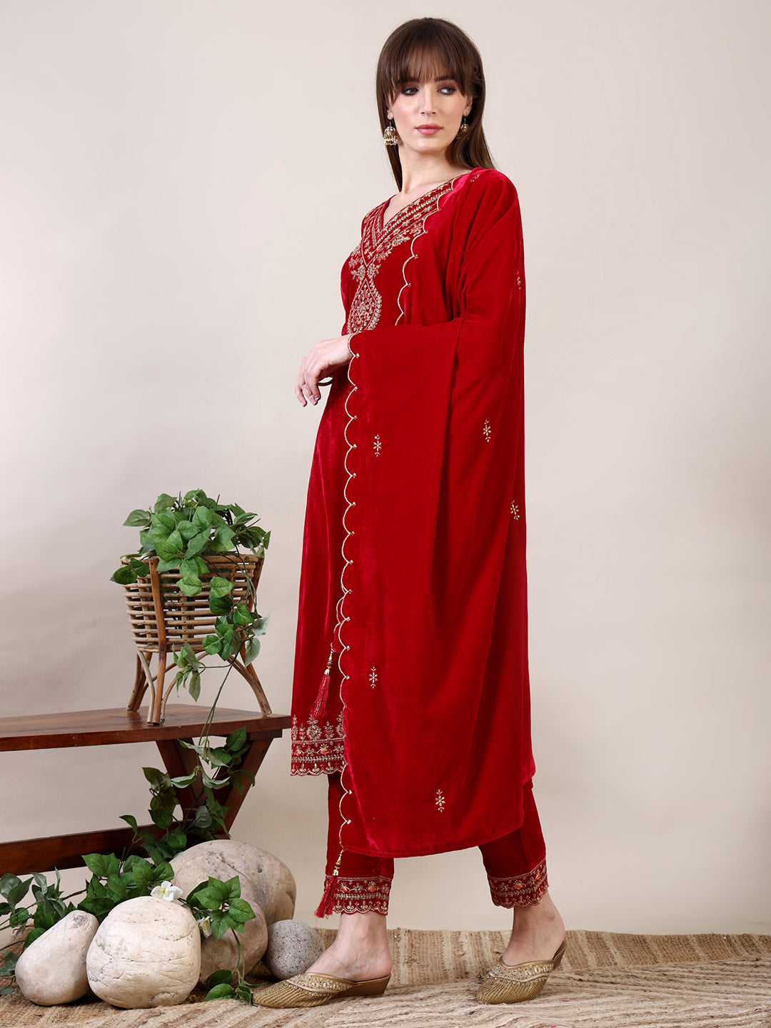 Embroidered Velvet Kurta With Pant & Dupatta, Pink - Hiral Fashion - Distacart