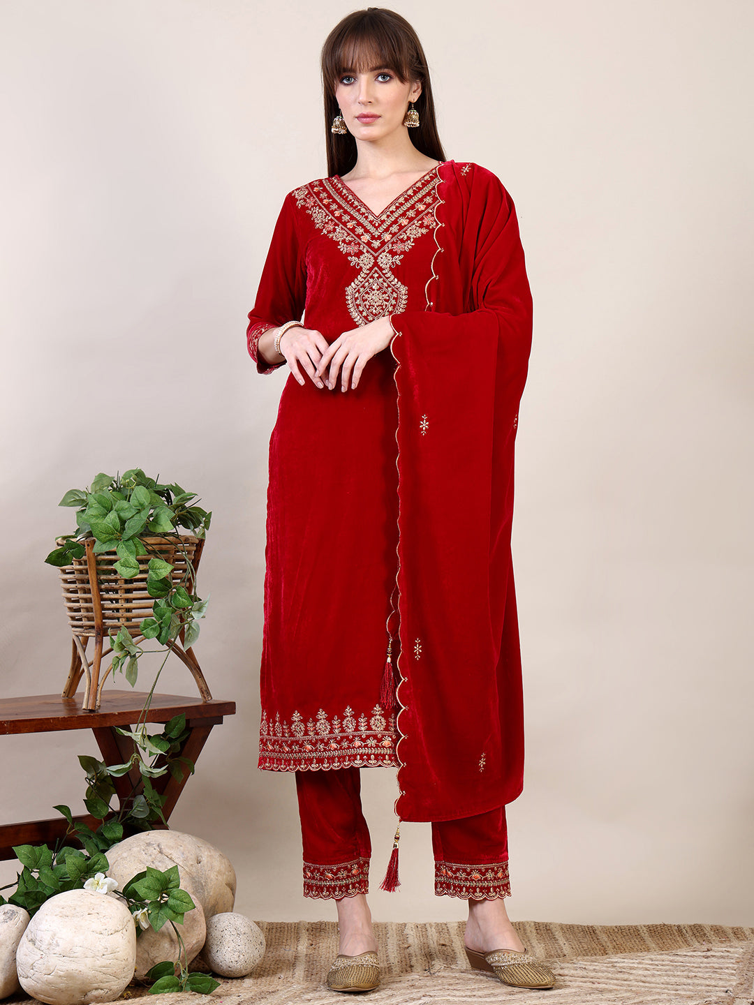 Embroidered Velvet Kurta With Pant & Dupatta, Pink - Hiral Fashion - Distacart
