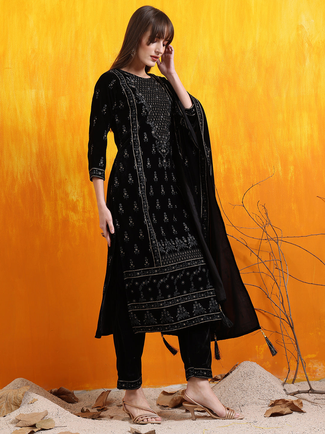 Hand Embroidered & Foil Printed Velvet Kurta With Pant & Dupatta, Black - Hiral Fashion - Distacart