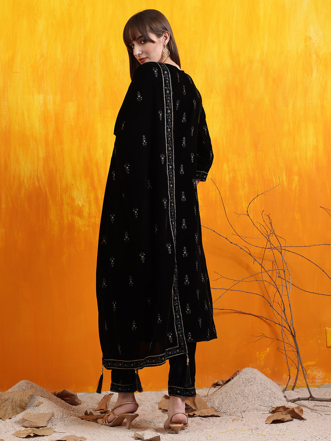Hand Embroidered & Foil Printed Velvet Kurta With Pant & Dupatta, Black - Hiral Fashion - Distacart