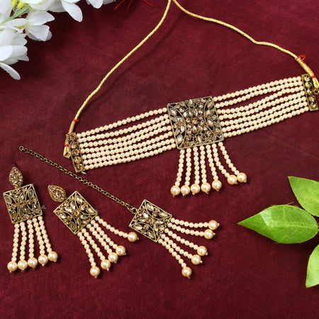 Mominos Fashion Johar Kamal Off White Color Kundan & Pearls Necklace Set