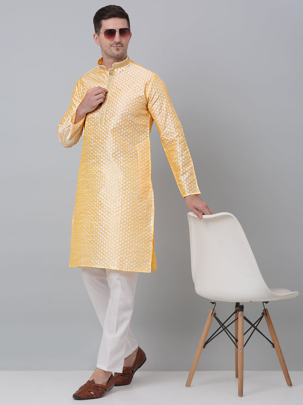 Jompers Men's Golden Collar Embroidered Kurta
