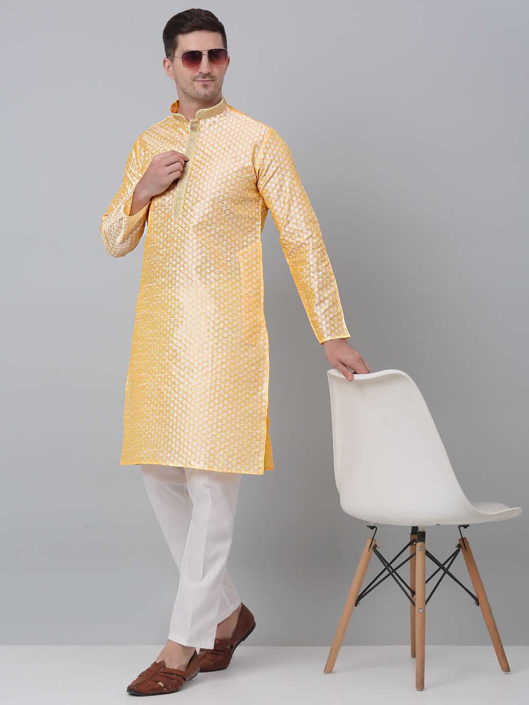 Jompers Men's Golden Collar Embroidered Kurta