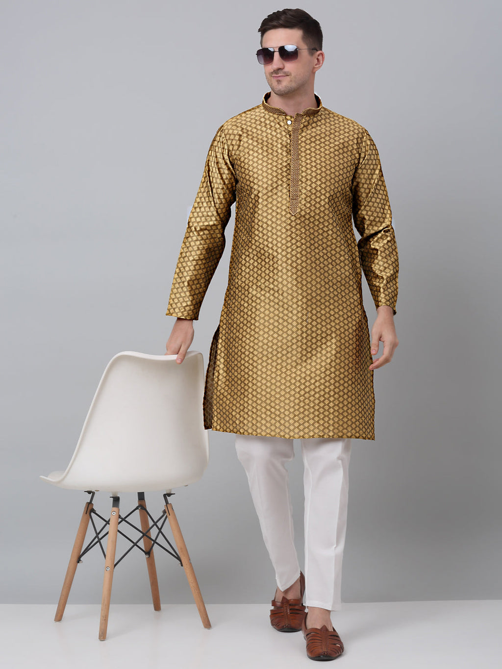 Jompers Men's Mustard Collar Embroidered Kurta