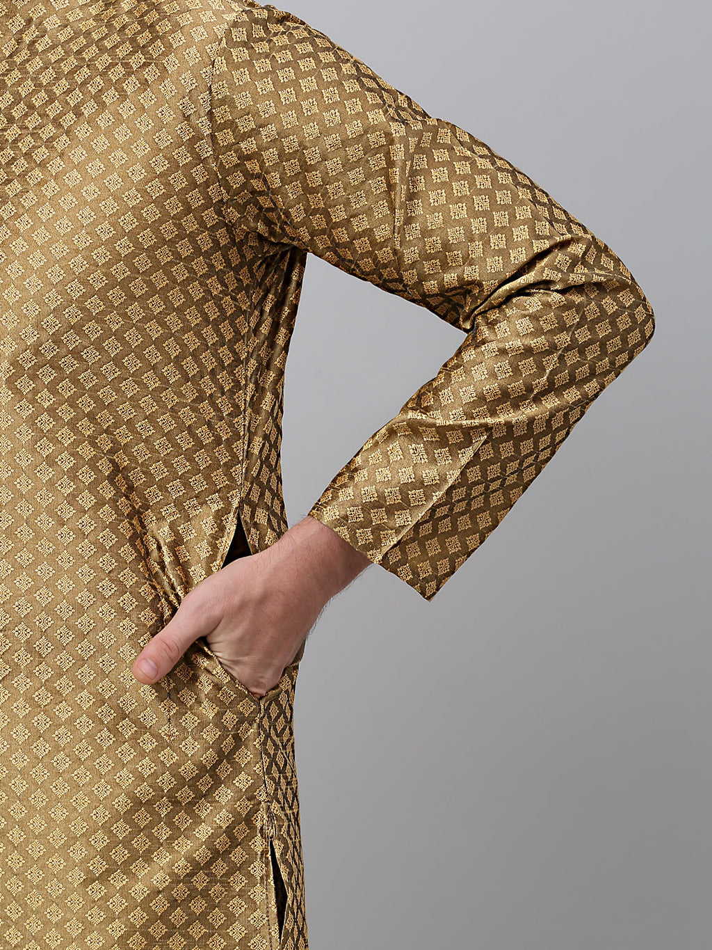 Jompers Men's Mustard Collar Embroidered Kurta