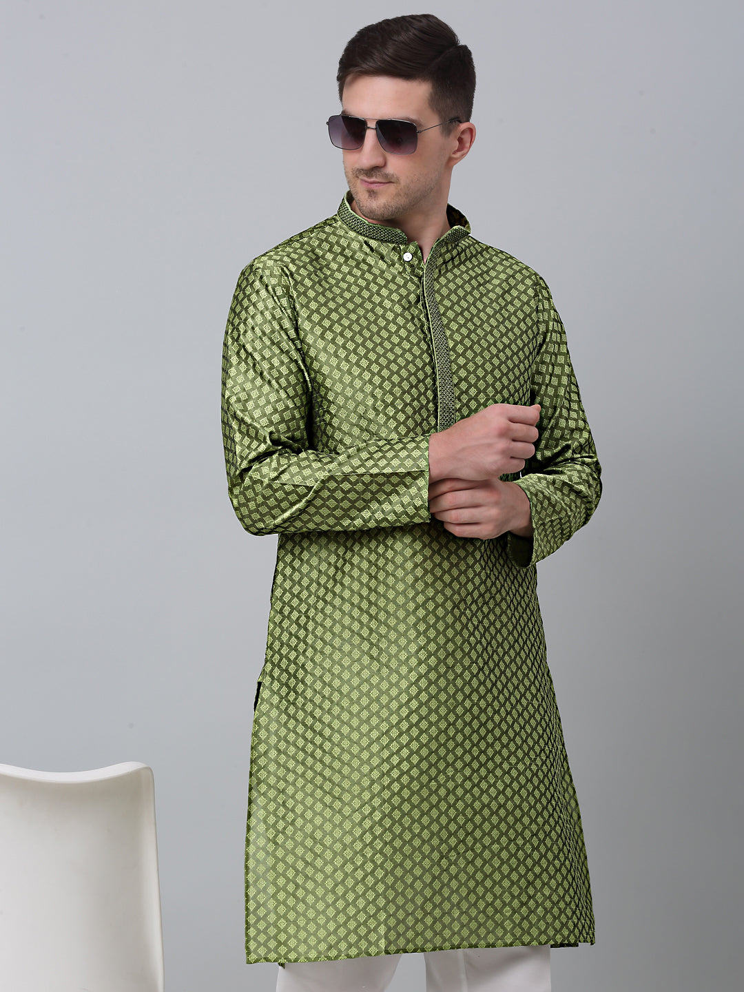 Jompers Men's Olive Green Collar Embroidered Kurta