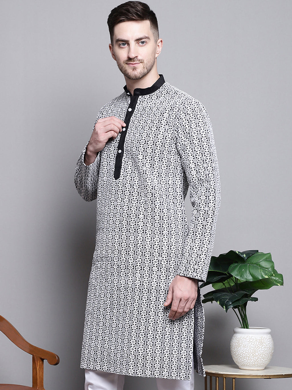 Jompers Men's Sequin Embroidered Silk Blend Kurta - Black