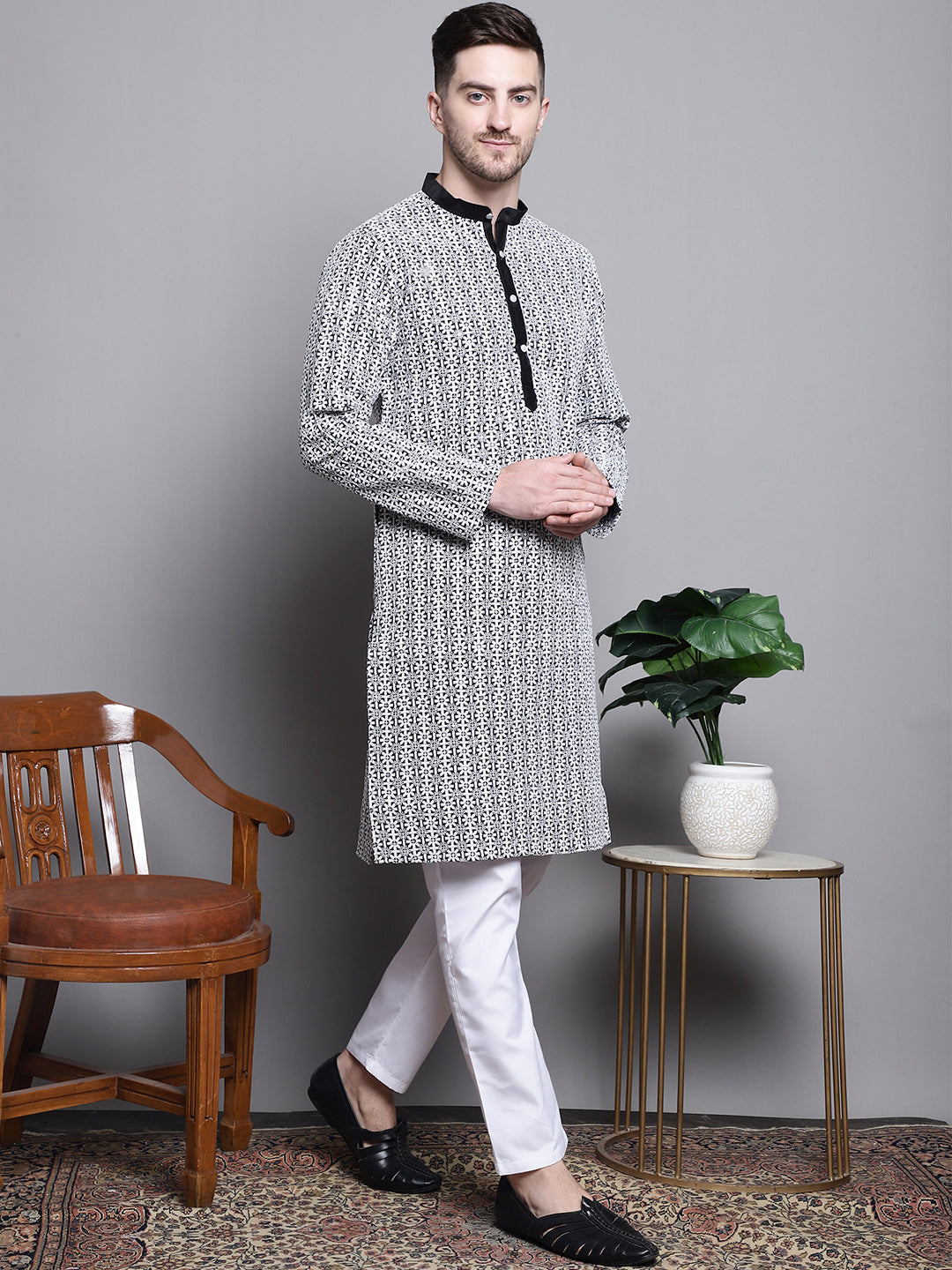 Jompers Men's Sequin Embroidered Silk Blend Kurta - Black