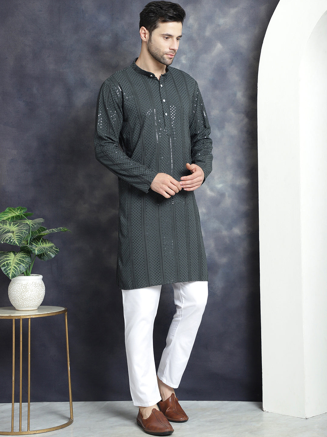 Jompers Men's Sequins Chikankari Embroidered Kurta - Grey