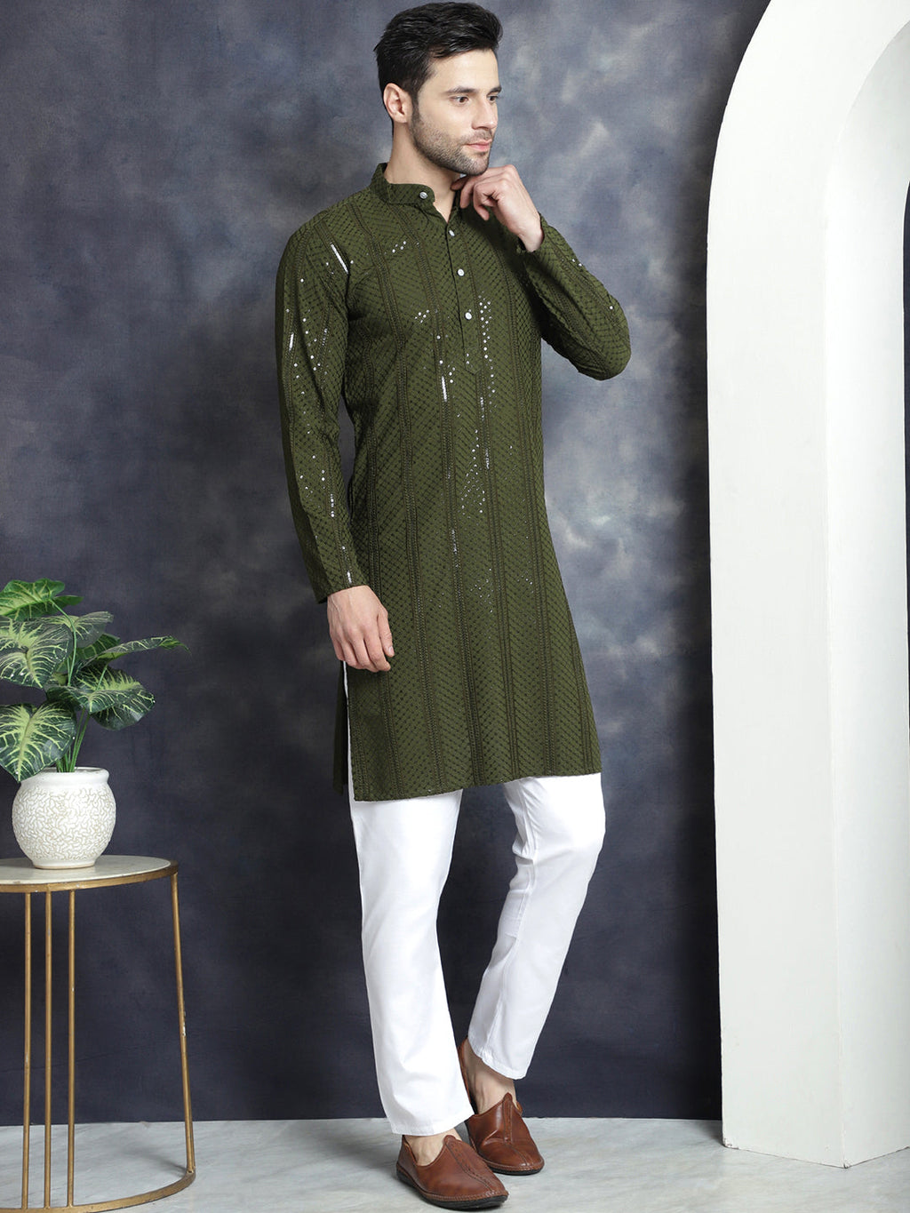 Jompers Men's Sequins Chikankari Embroidered Kurta - Mehndi