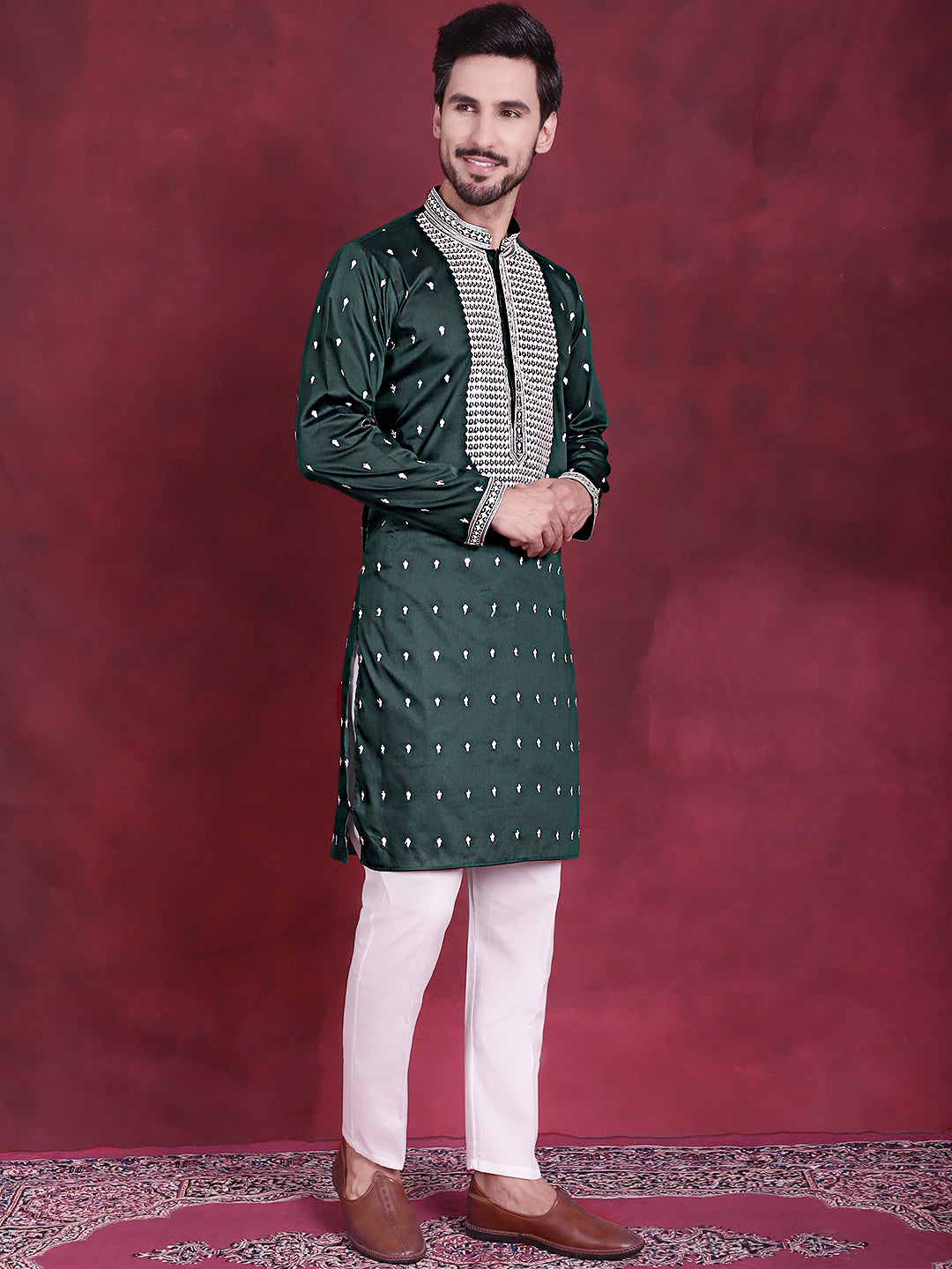 Jompers Men's Sequins Embroidered Kurta - Olive