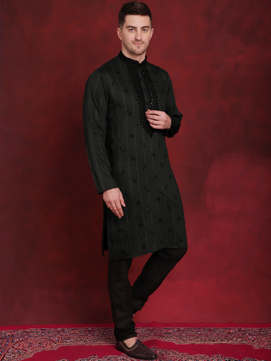Jompers Men's Sequins Embroidered Kurta - Olive