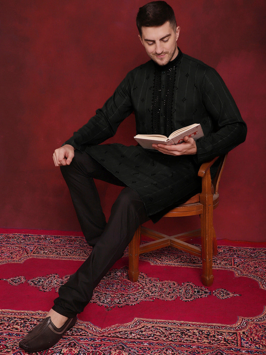 Jompers Men's Sequins Embroidered Kurta - Olive