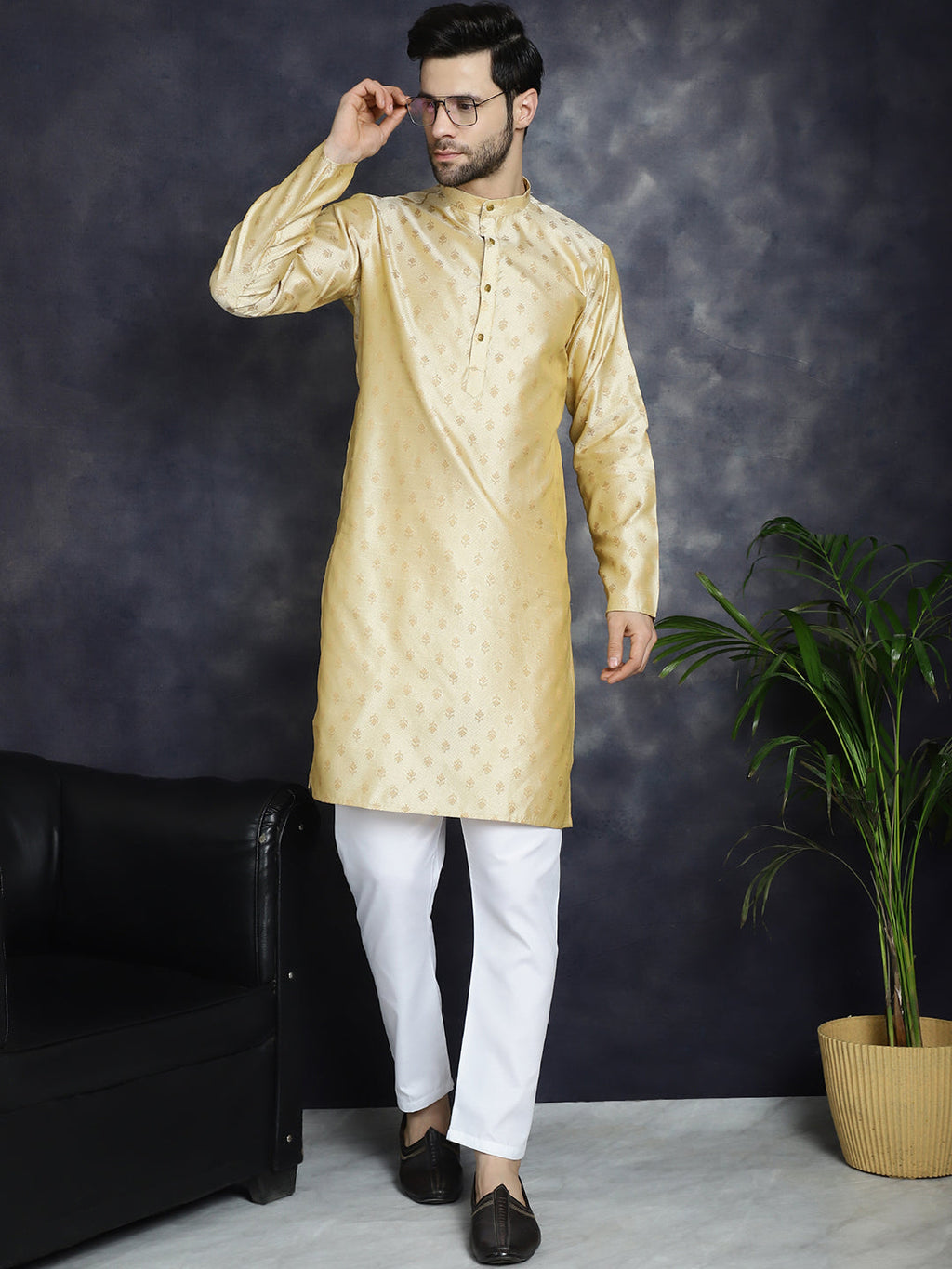 Jompers Men's Woven Design Silk Blend Kurta - Golden