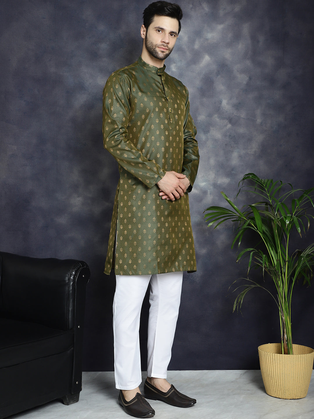 Jompers Men's Woven Design Silk Blend Kurta - Olive