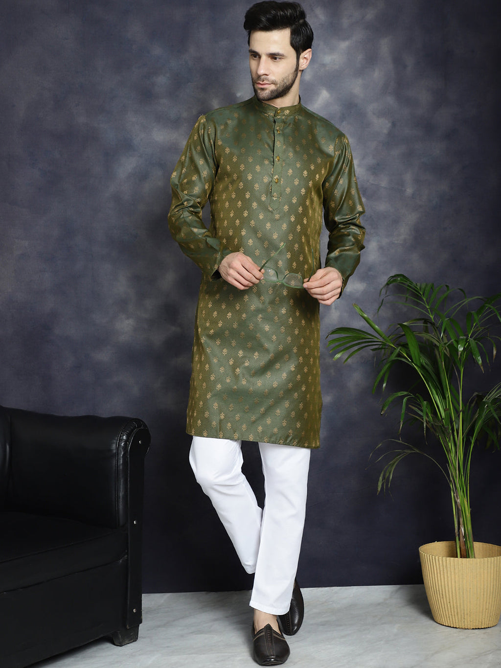Jompers Men's Woven Design Silk Blend Kurta - Olive