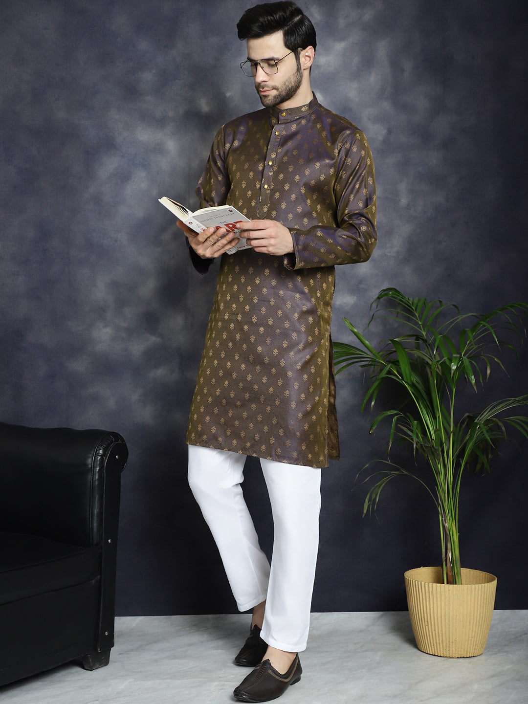 Jompers Men's Woven Design Silk Blend Kurta - Purple