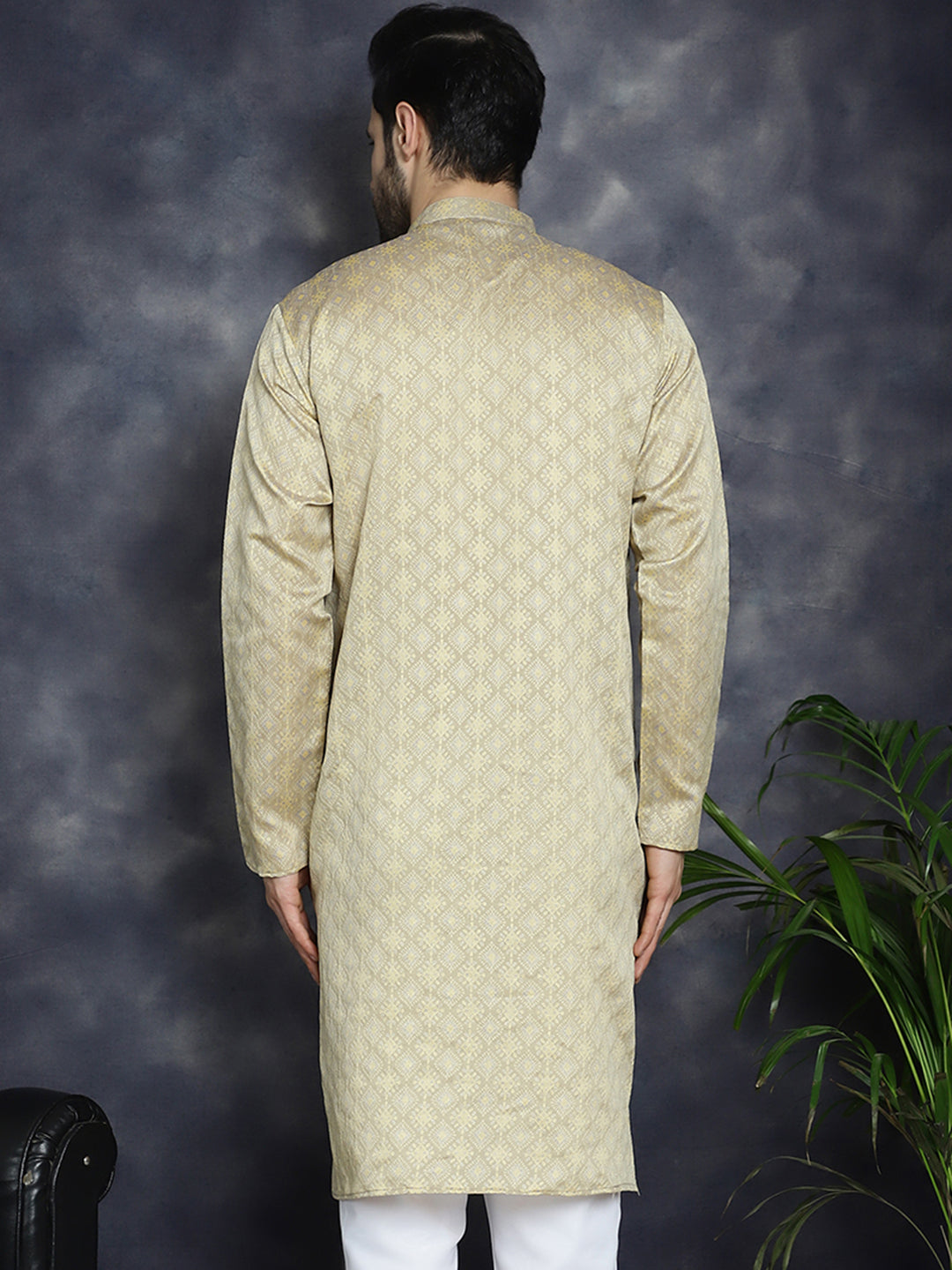 Jompers Men's Beige Woven Design Kurta - Beige