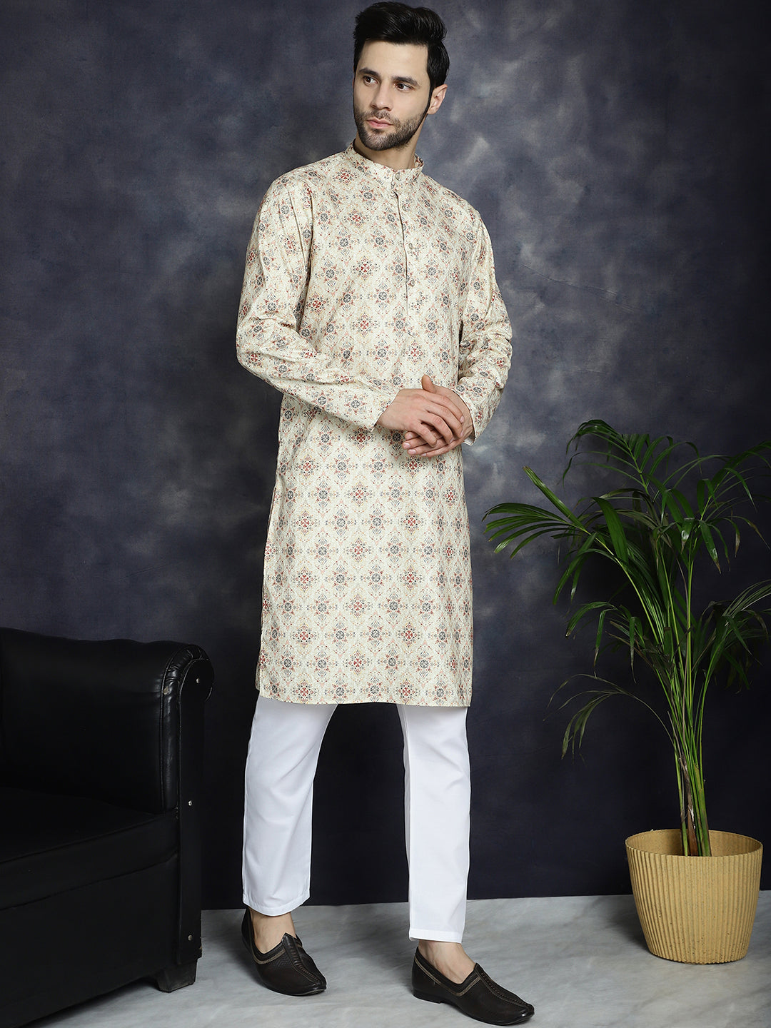 Jompers Men's Golden Foil Printed Kurta - Golden