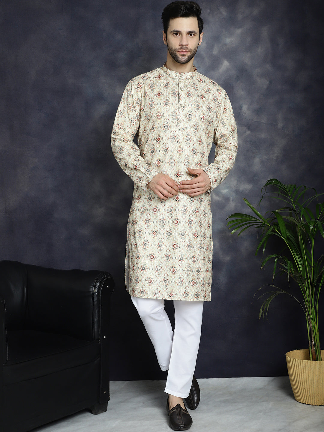 Jompers Men's Golden Foil Printed Kurta - Golden