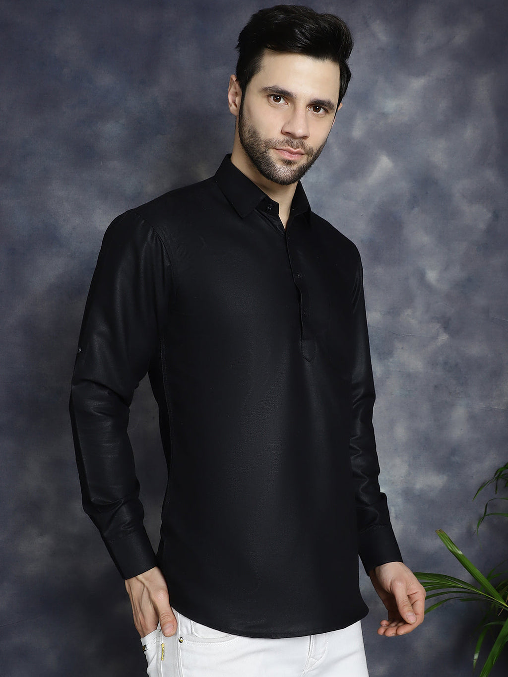 Jompers Men's Black Solid Short Kurta
