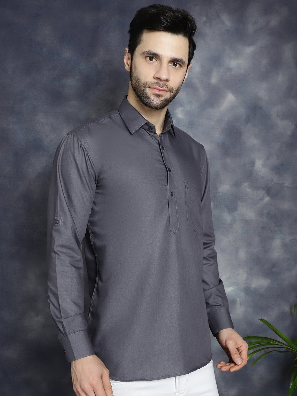 Jompers Men's Grey Solid Short Kurta