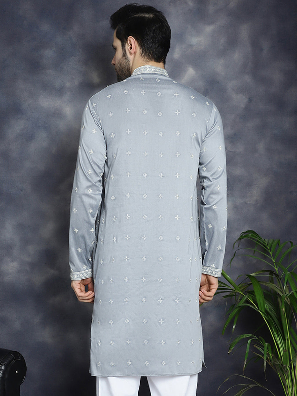 Jompers Men's Sequins Embroidered Kurta - Grey