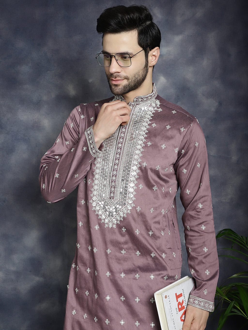 Jompers Men's Sequins Embroidered Kurta - Megenta