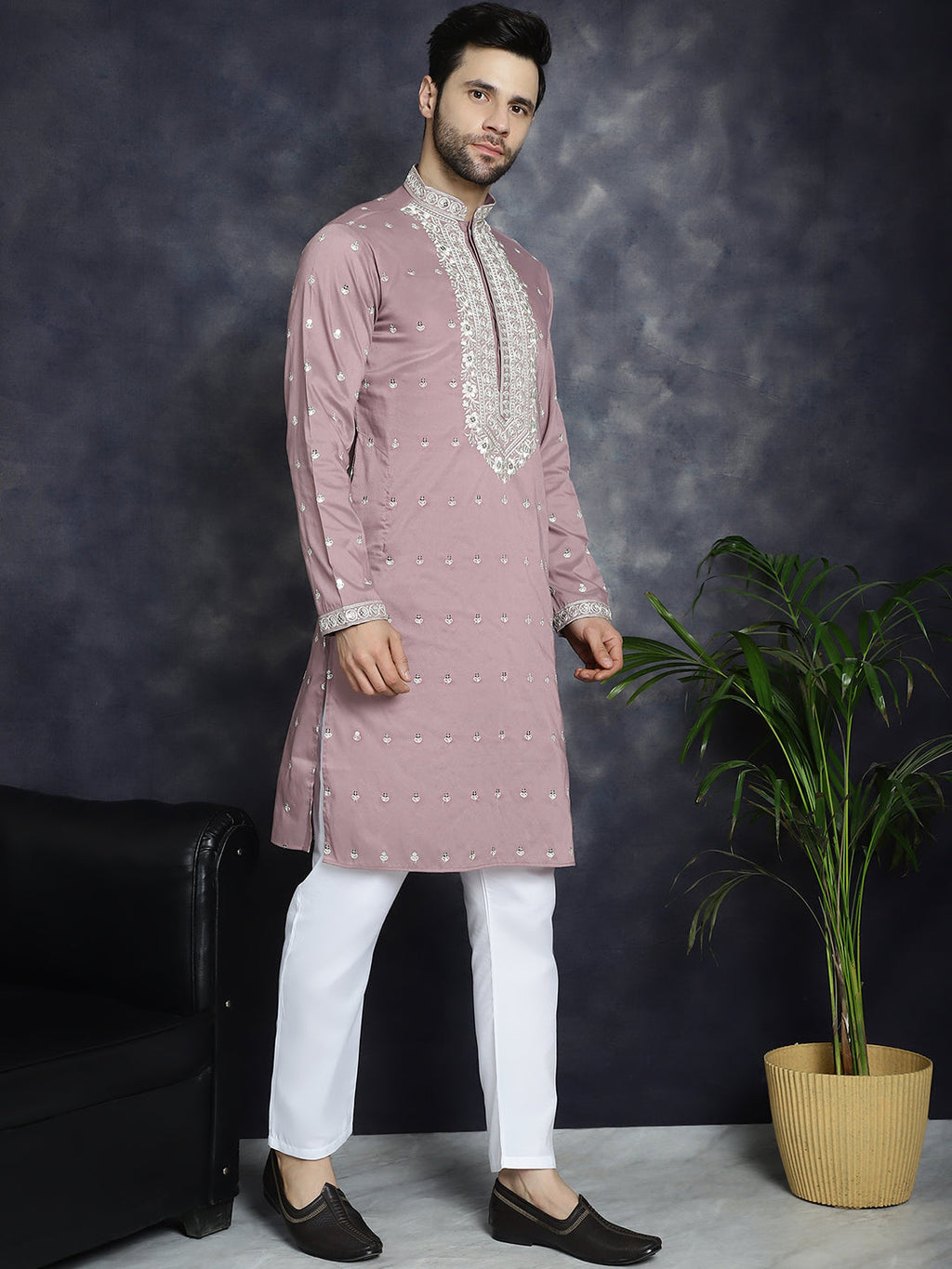 Jompers Men's Chikankari Embroidered Kurta - Magenta