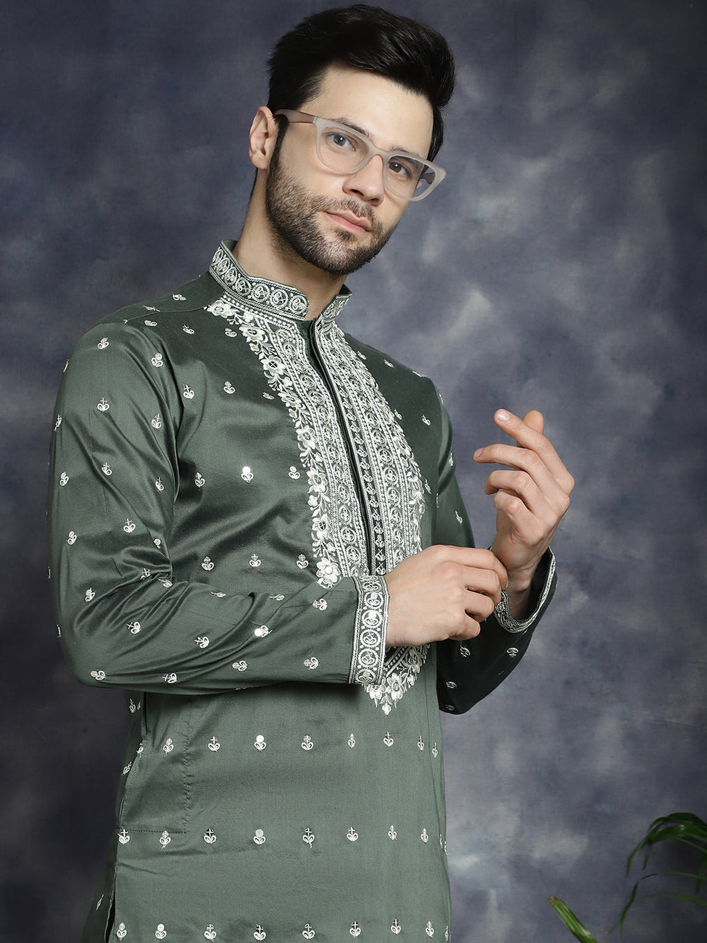 Jompers Men's Chikankari Embroidered Kurta - Olive