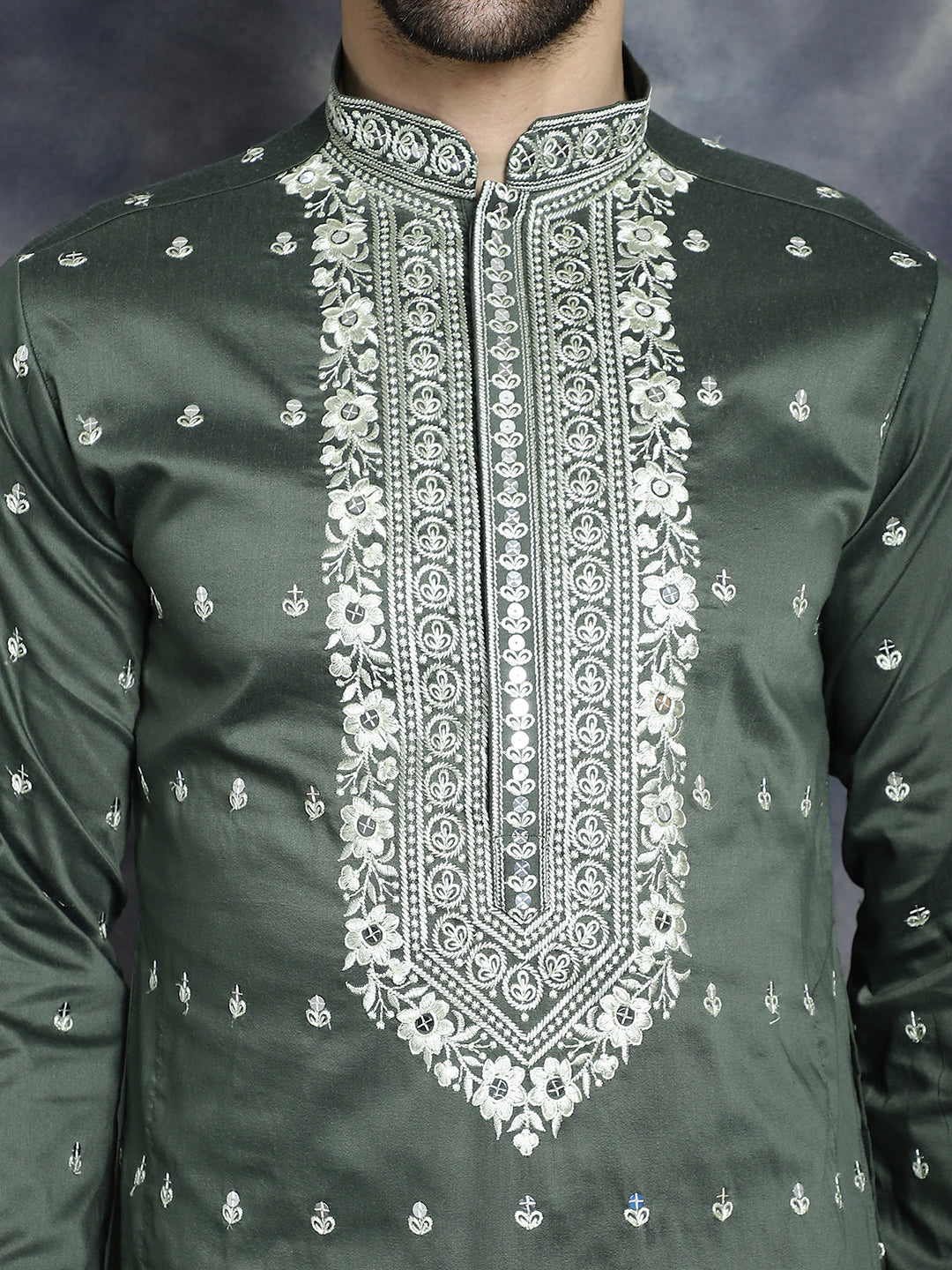 Jompers Men's Chikankari Embroidered Kurta - Olive