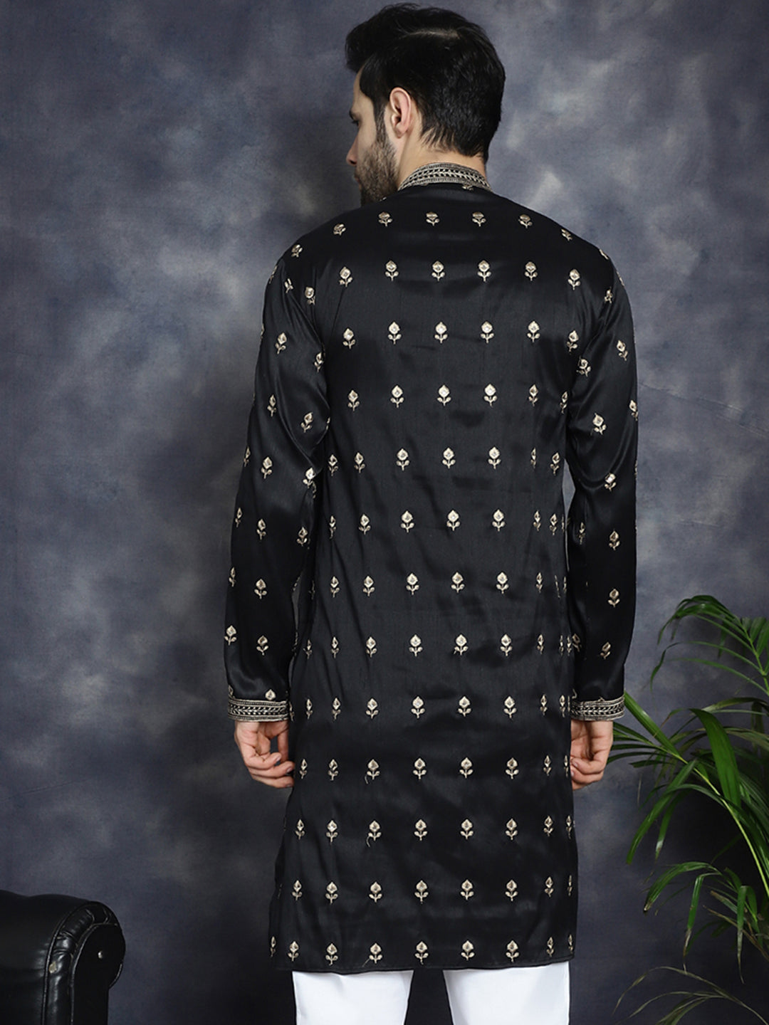 Jompers Men's Black Chikankari Embroidered Kurta - Black