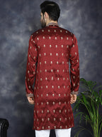 Jompers Men's Maroon Chikankari Embroidered Kurta - Maroon