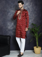 Jompers Men's Maroon Chikankari Embroidered Kurta - Maroon
