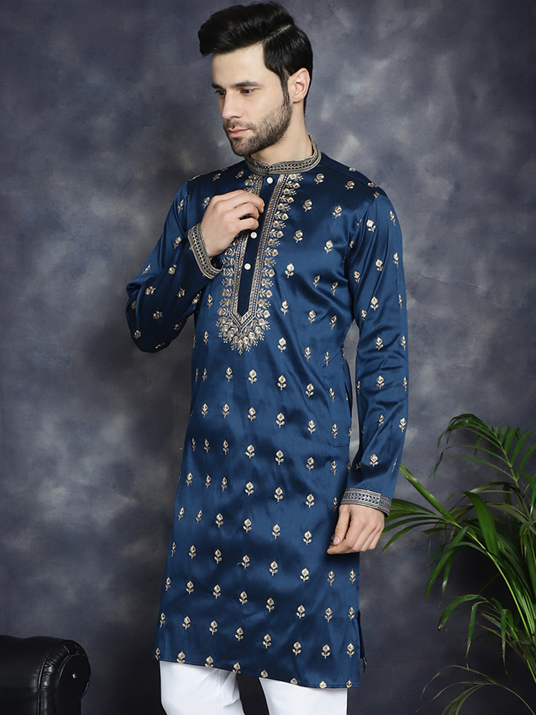 Jompers Men's Navy Blue Chikankari Embroidered Kurta - Navy Blue