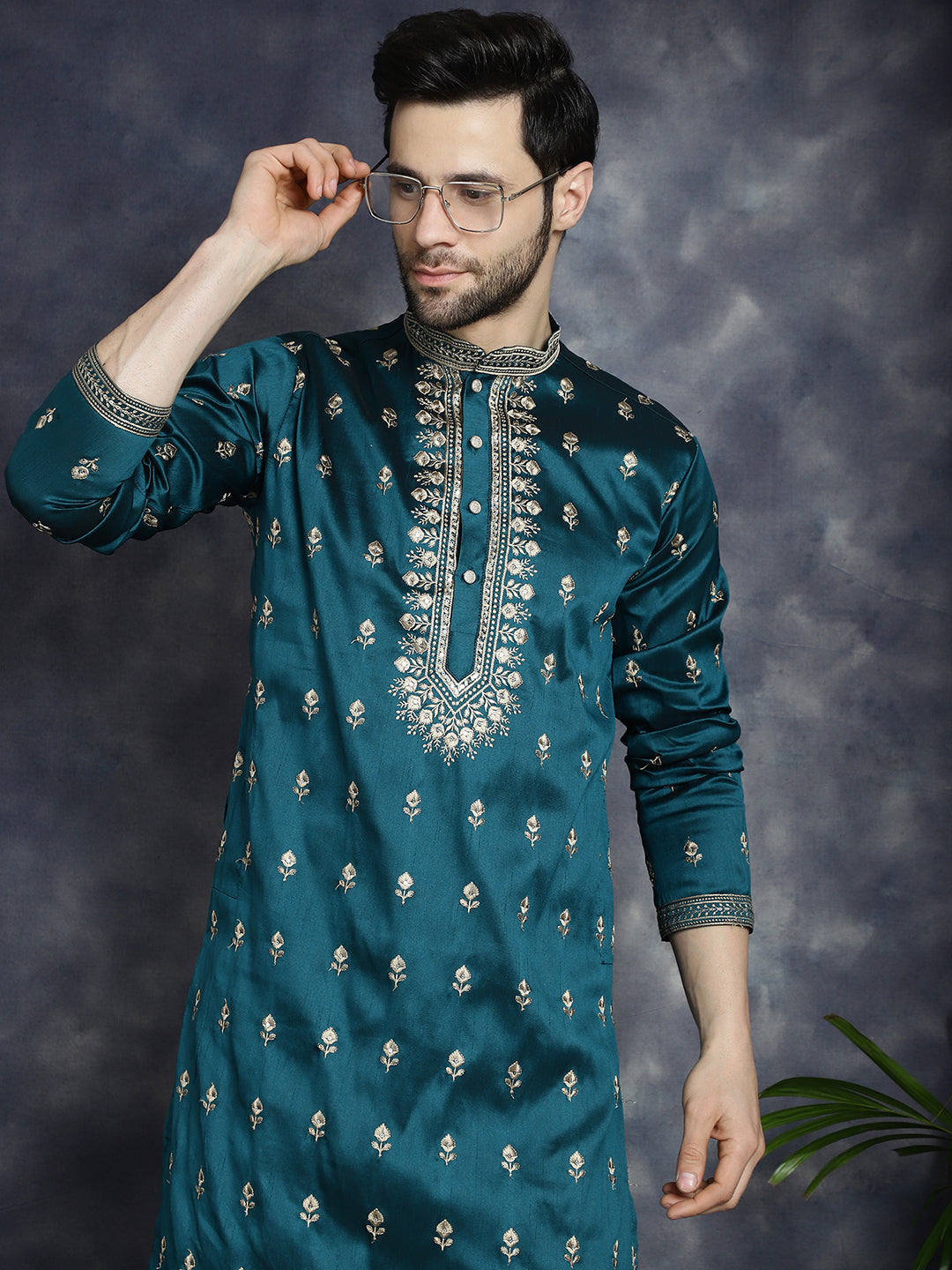 Jompers Men's Peacock Blue Chikankari Embroidered Kurta - Peacock