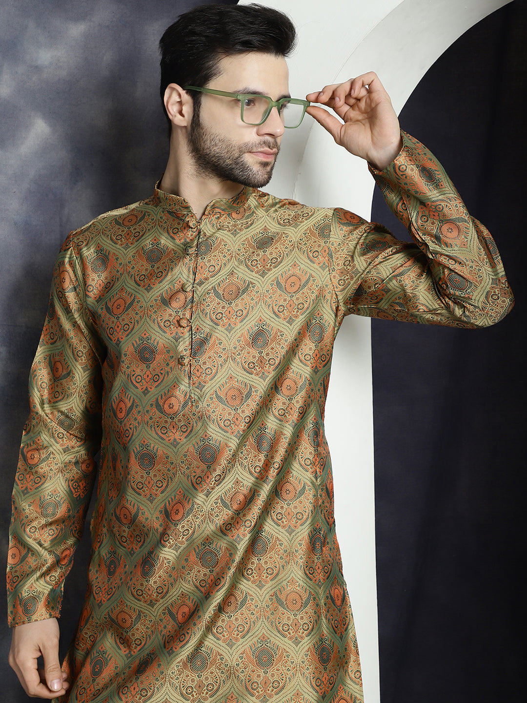 Jompers Men's Golden Silk Blend Straight Kurta - Golden