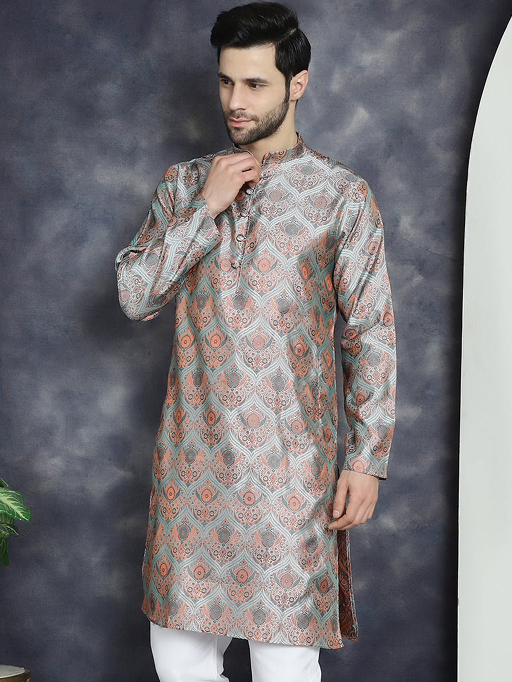 Jompers Men's Silver Silk Blend Straight Kurta - Silver