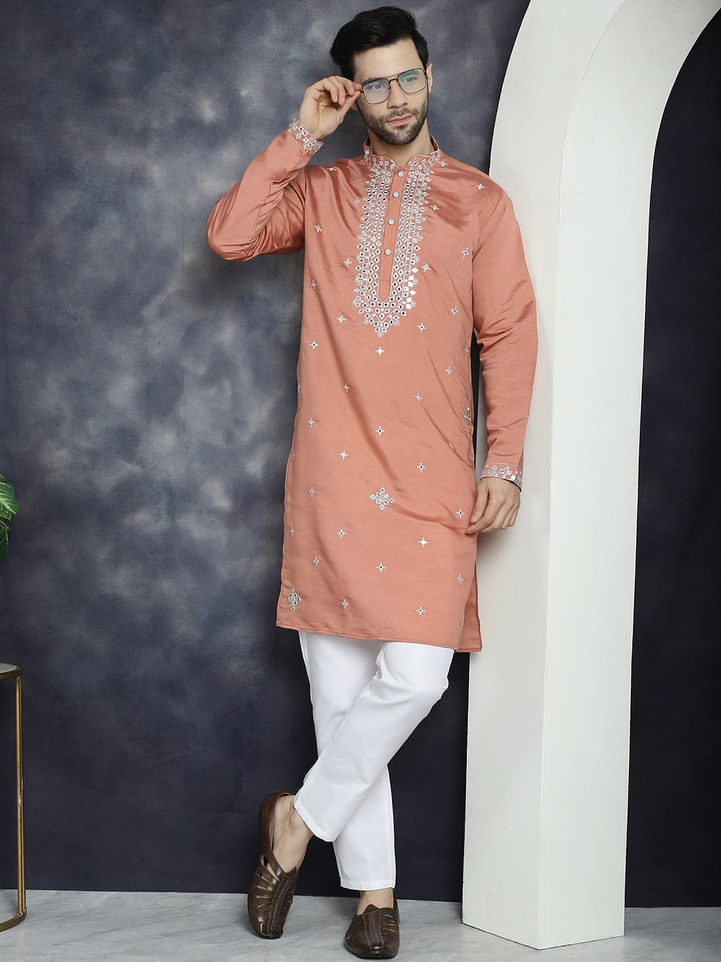 Jompers Men's Embroidered Kurta - Peach