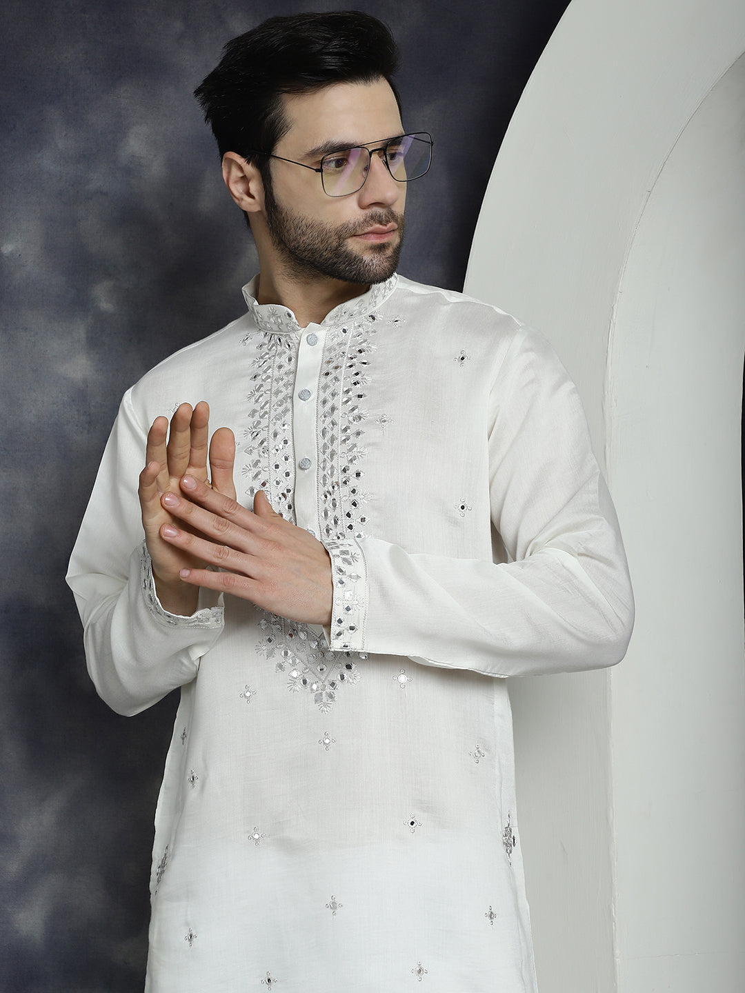 Jompers Men's Embroidered Kurta - White